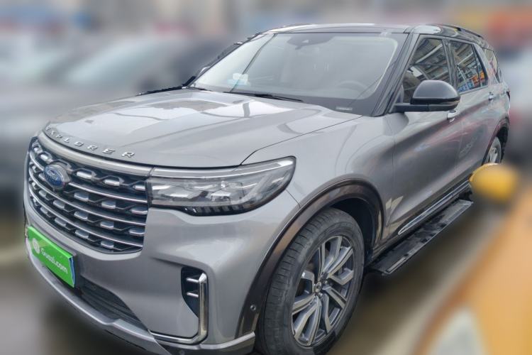 Ford Explorer 2023 — фото 1