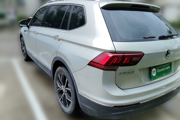 Volkswagen Tiguan L 2020 — 4