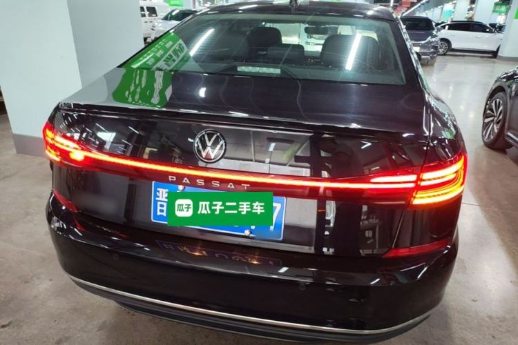 Volkswagen Passat 2025 — 5