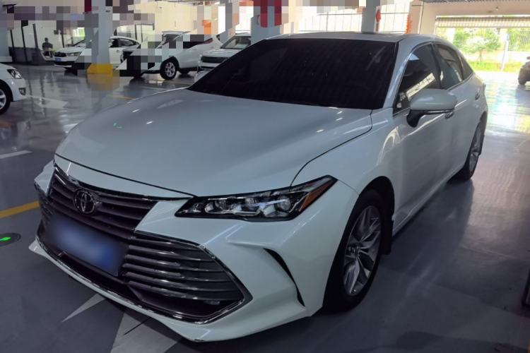 Toyota Avalon 2021 — фото 1