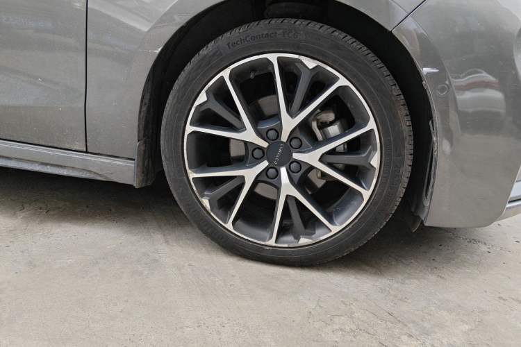 Lynk & Co 03 2022 — 5