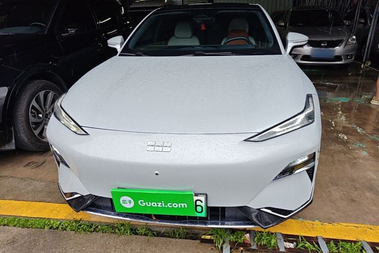 Geely Galaxy E8 2024 — 2