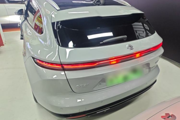 NIO ET5T 2025 — 5