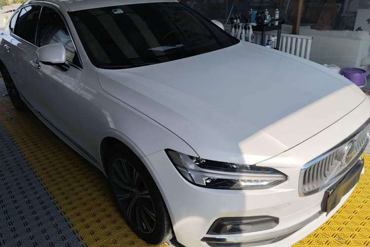 Volvo S90 2021 — 3