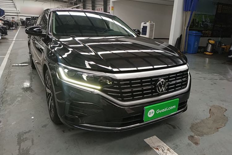Volkswagen Passat 2023 — 3