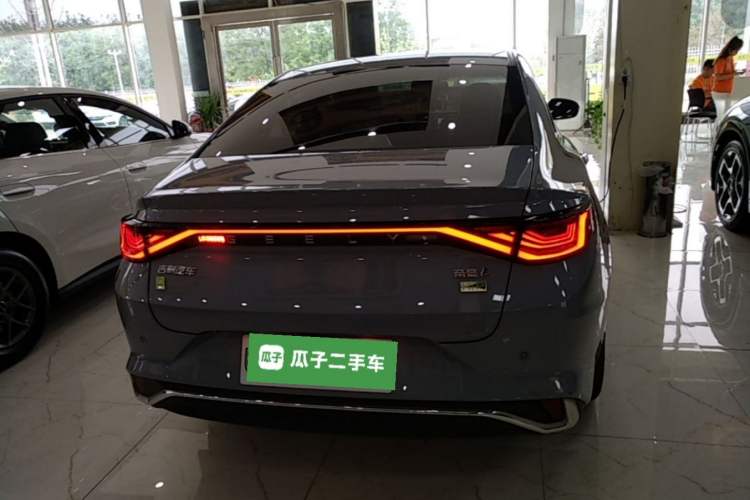 Geely Emgrand L 2022 — 5