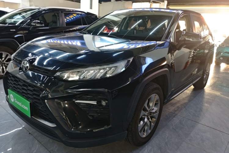 Toyota RAV4 2020 — фото 1