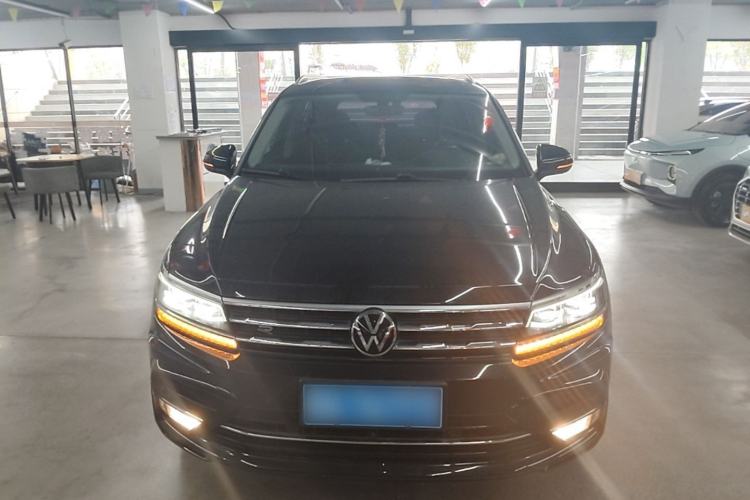 Volkswagen Tiguan L 2021 — фото 2