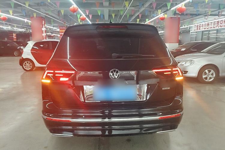 Volkswagen Tiguan L 2021 — фото 5