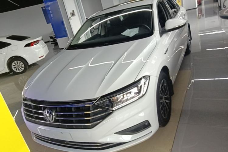 Volkswagen Sagitar 2020 — 2