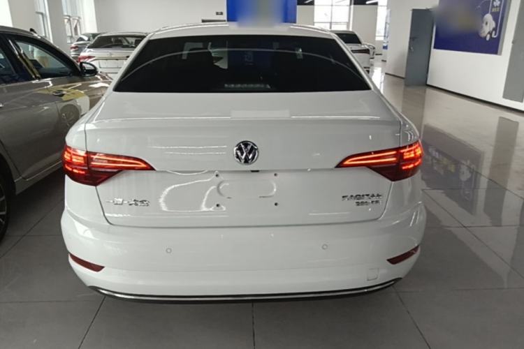 Volkswagen Sagitar 2020 — 5
