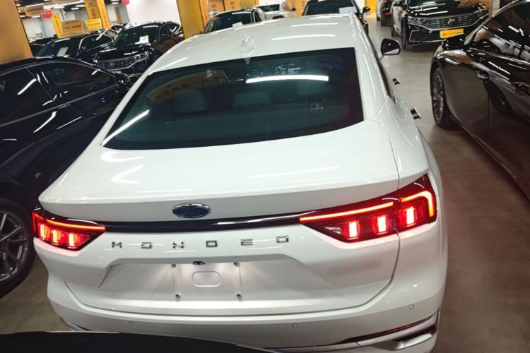 Ford Mondeo 2025 — 5