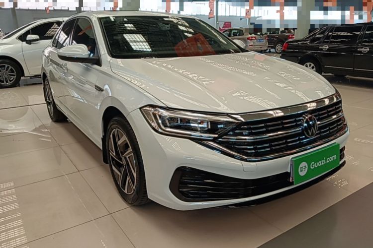 Volkswagen Sagitar 2023 — 3