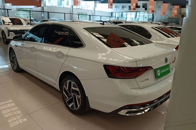 Volkswagen Sagitar 2023 — 4