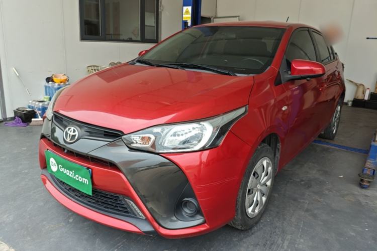 Toyota Yaris 2021 — фото 1