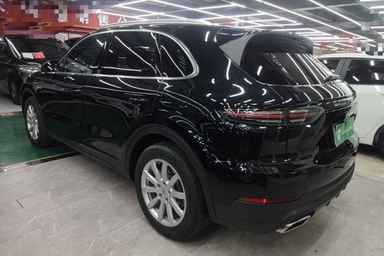 Porsche Cayenne E-Hybrid 2021 — фото 4