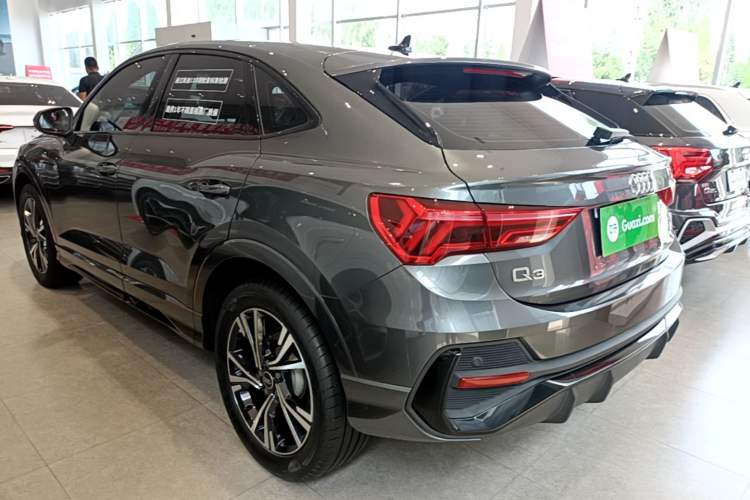 Audi Q3 Sportback 2022 — фото 4