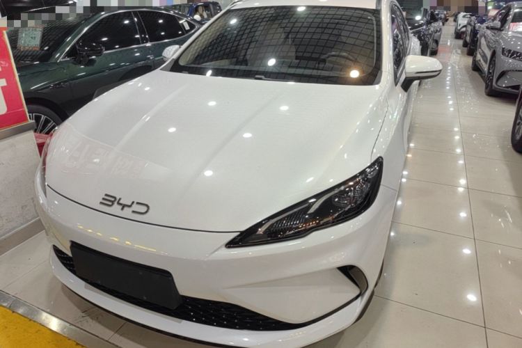 BYD Seal 05 DM-i 2025 — фото 1