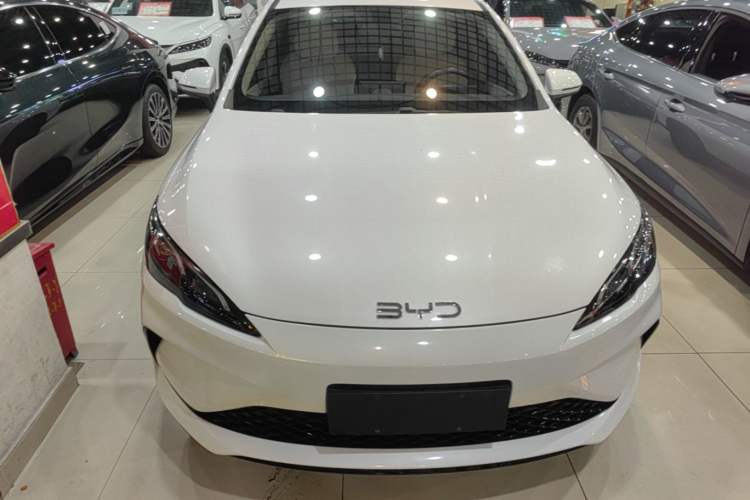 BYD Seal 05 DM-i 2025 — фото 2