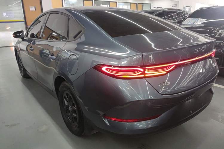 BYD Qin PLUS 2025 — фото 4