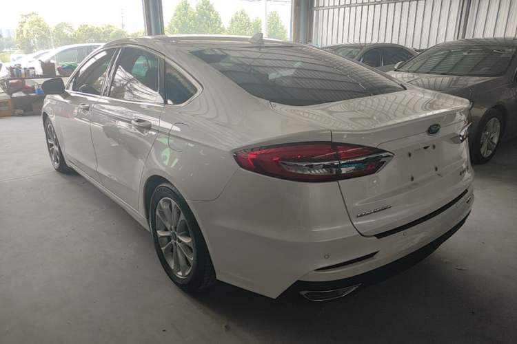 Ford Mondeo 2020 — 4