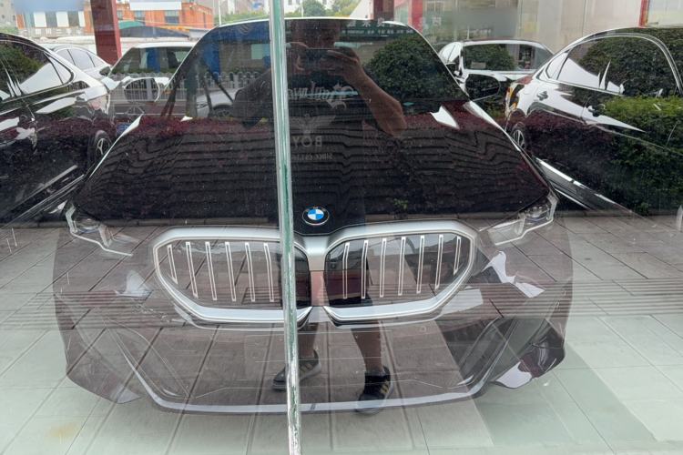 BMW 530Li 2024 — 2