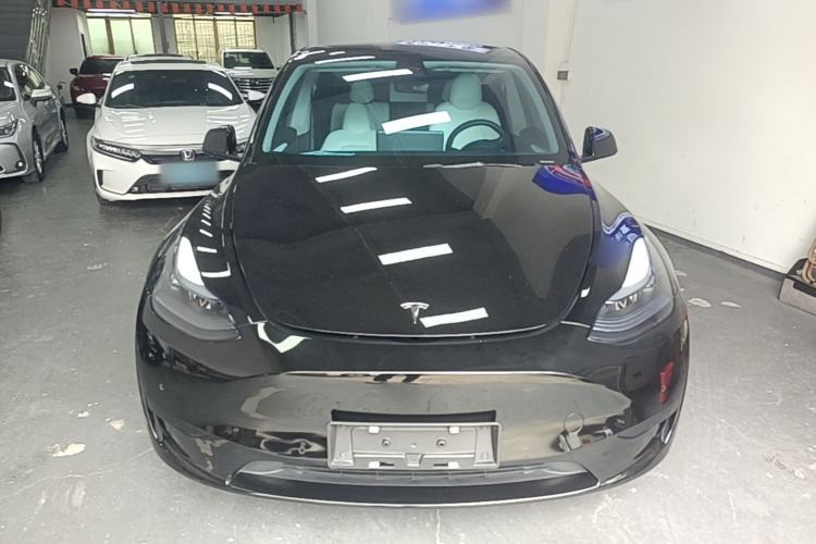 Tesla Model Y 2022 — 2
