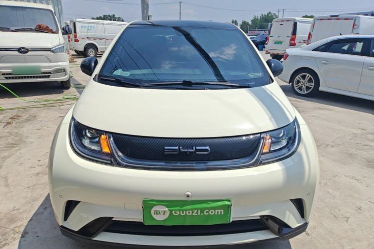 BYD Dolphin 2023 — 2