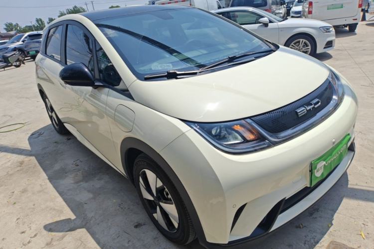 BYD Dolphin 2023 — 3