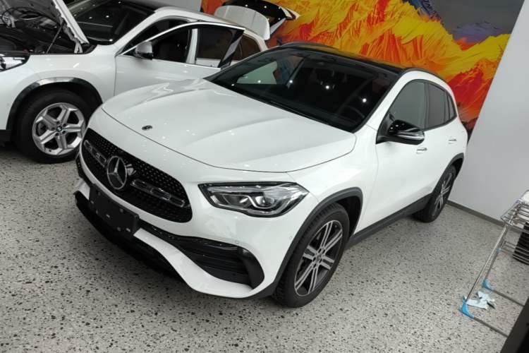 Mercedes-Benz benz gla 2022 — фото 1