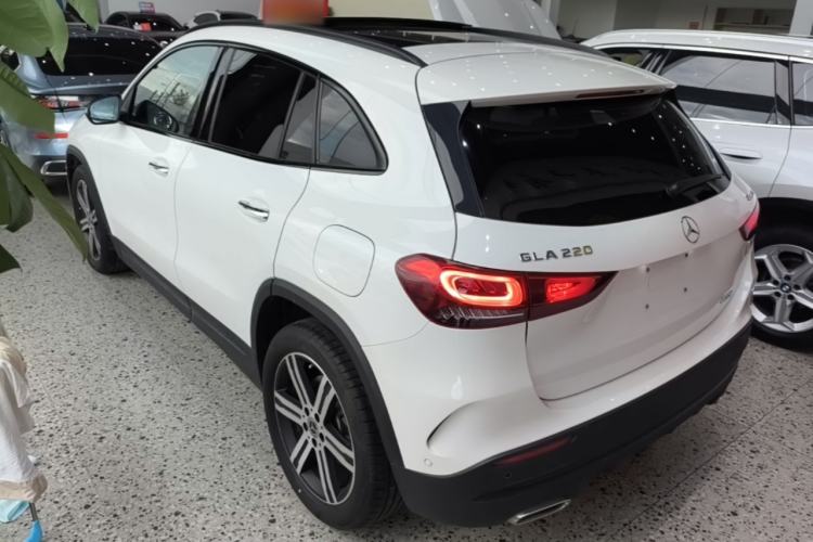 Mercedes-Benz benz gla 2022 — фото 4