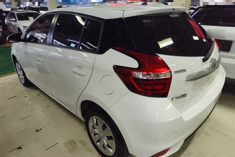 Toyota Yaris 2020 — 4
