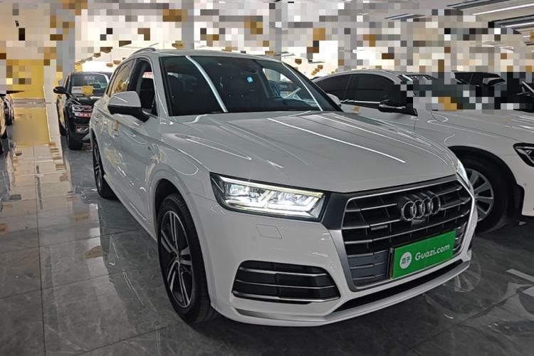 Audi Q5L 2020 — фото 3