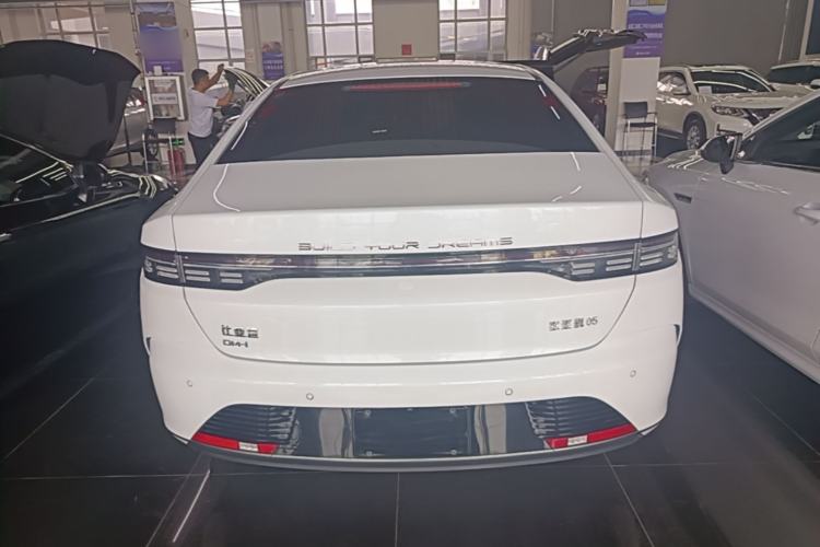 BYD Destroyer 05 2022 — 5