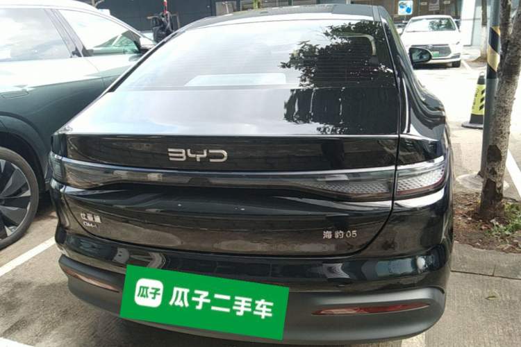 BYD Seal 05 DM-i 2025 — фото 5