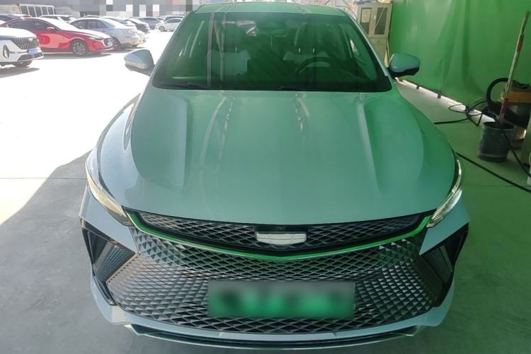 Geely Emgrand L 2022 — 2