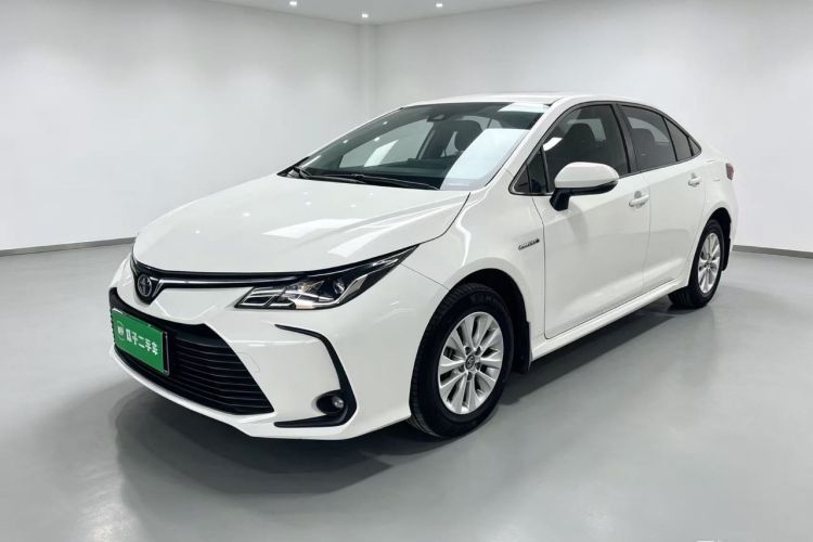 Toyota Corolla 2021 — фото 1