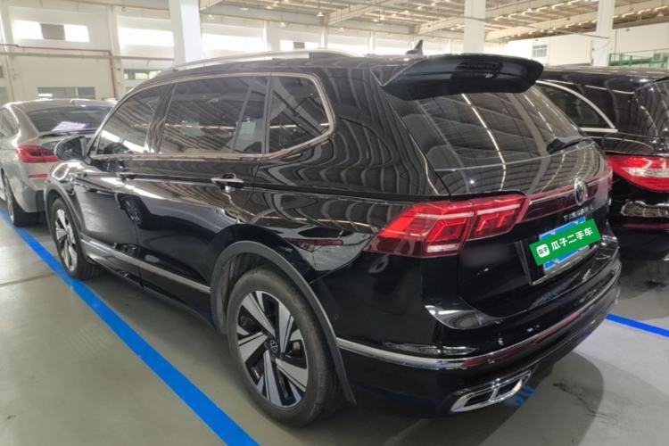 Volkswagen Tiguan L 2023 — фото 4
