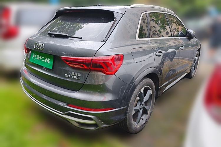 Audi Q3 2022 — 4