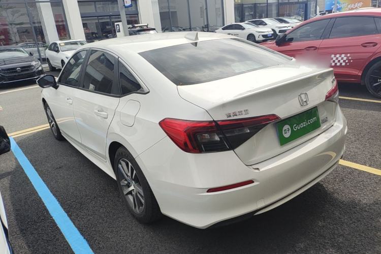 Honda Civic 2023 — 4