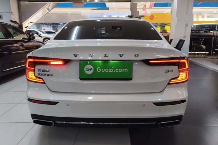Volvo S60 2022 — 5
