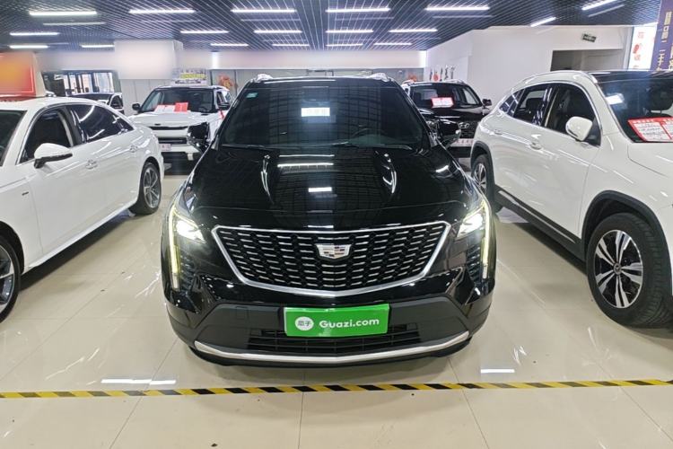Cadillac XT4 2022 — фото 2