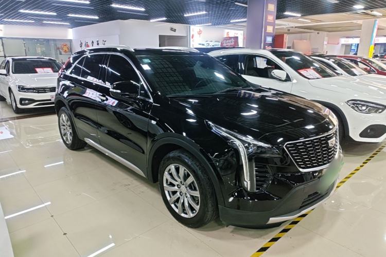 Cadillac XT4 2022 — фото 3