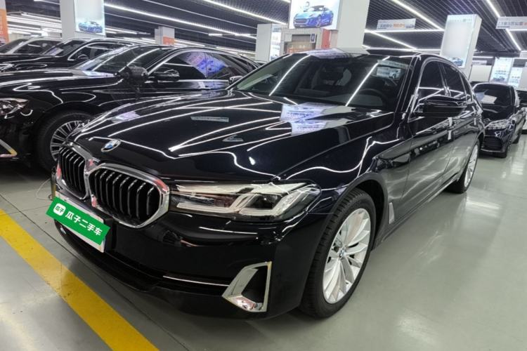 BMW 525Li 2022 — фото 1