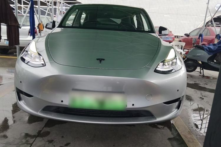 Tesla Model Y 2022 — 2