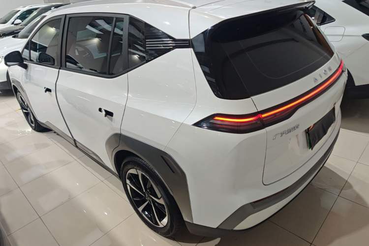 AION Y 2024 — 4