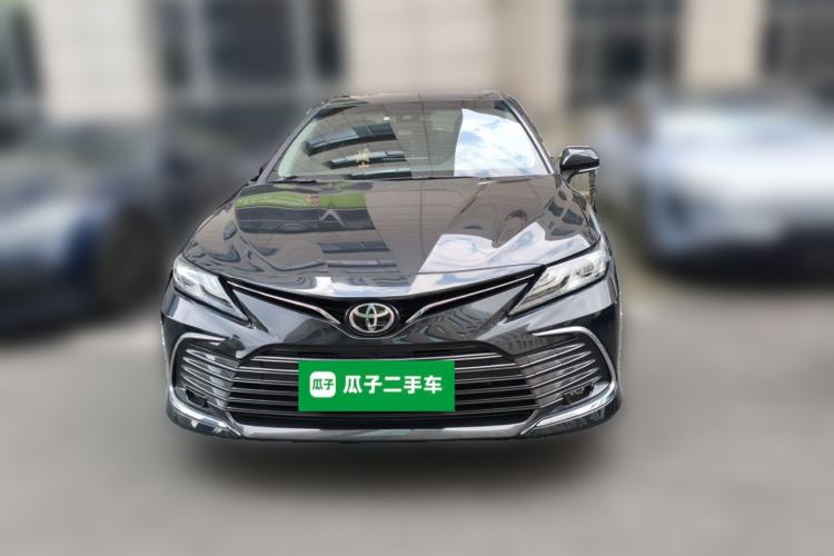Toyota Camry 2021 — фото 2