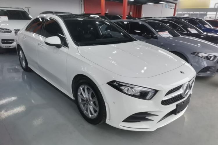 Mercedes-Benz A 200 L 2022 — 3