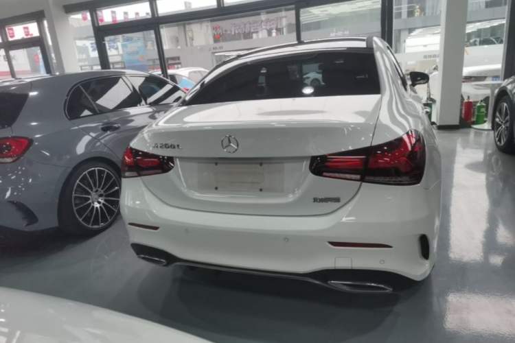 Mercedes-Benz A 200 L 2022 — 5