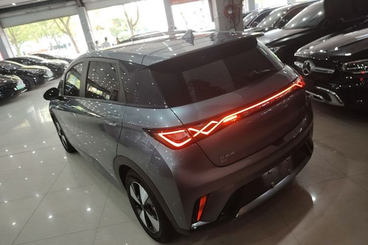 BYD Dolphin 2023 — 4